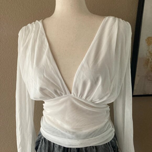 Mesh plunging neckline top - Picture 4 of 4